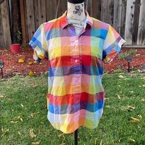 Colorful short sleeve shirt